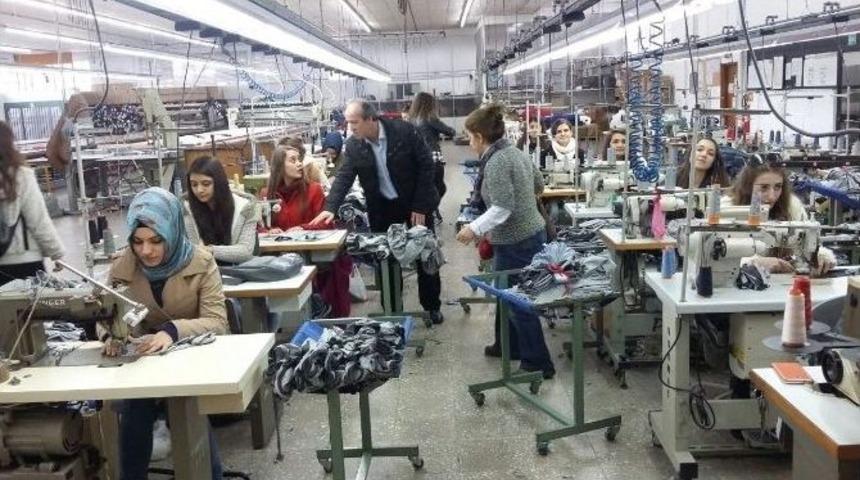 Manisalı &Ouml;ğrenciler Portekiz&rsquo;de