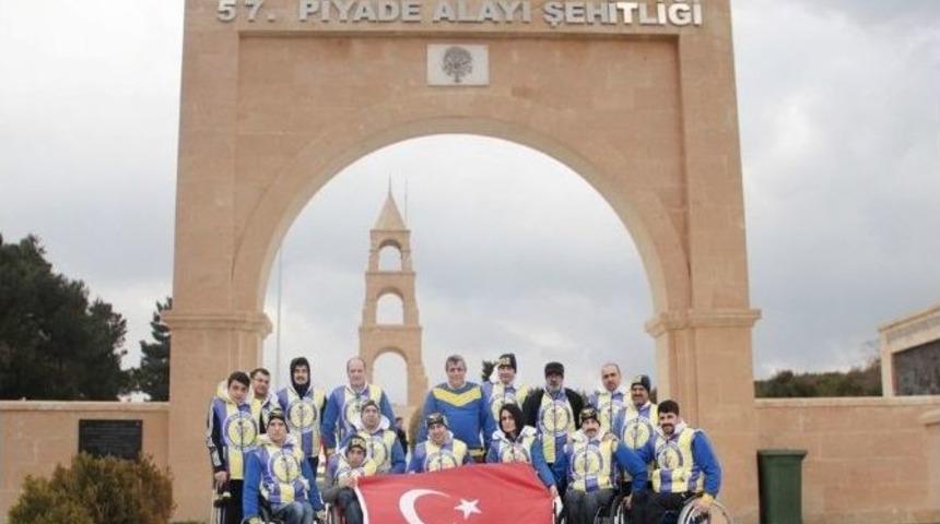 Engelli Sporcular &Ouml;nce Ma&ccedil;a Sonra Şehitliğe