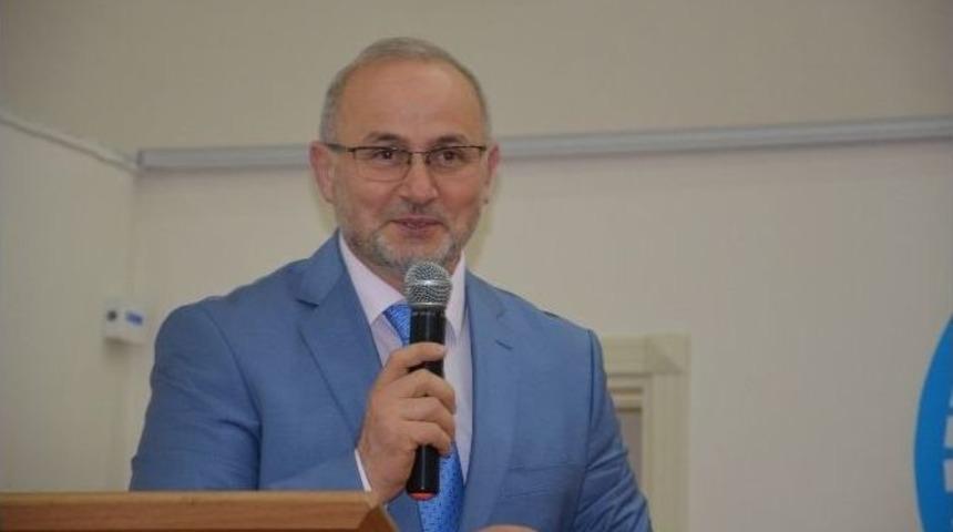 Dekan &Uuml;nal: &ldquo;d&uuml;nyada M&uuml;sl&uuml;manlara Karşı Yapılan Operasyonlar Var&rdquo;