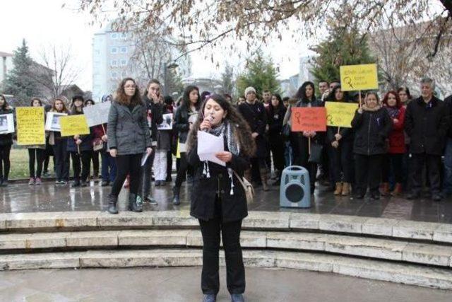 Çankırı'da Üniversite Ve Lise Öğrencileri Özgecan Için Yürüdü