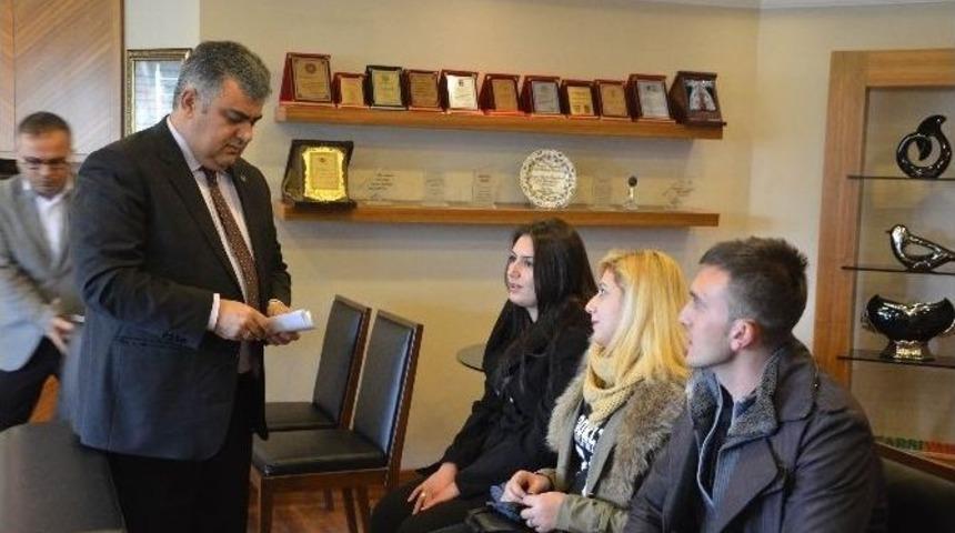 Başkan &Ouml;zg&uuml;ven&rsquo;den Yatırımcılara &Ccedil;ağrı