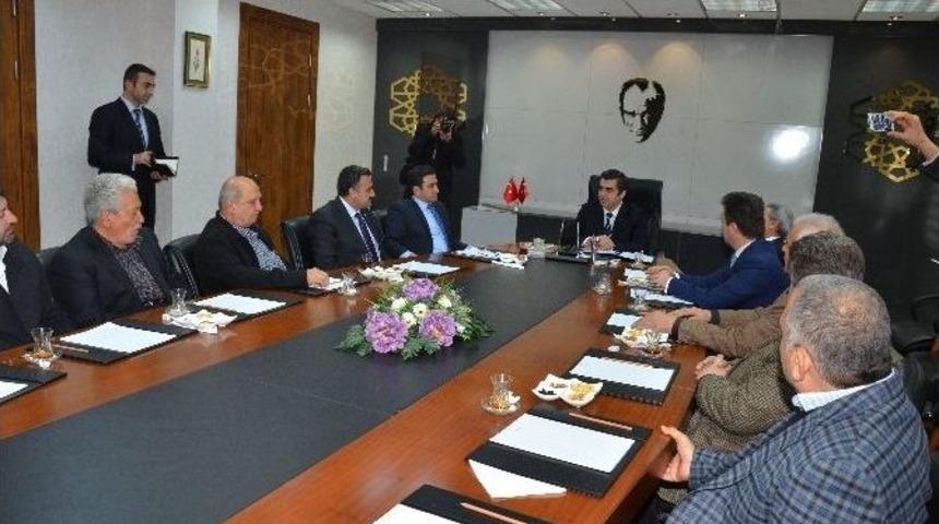 Hayırsever Aksu Ailesinden Vali D&uuml;zg&uuml;n&rsquo;e Ziyaret