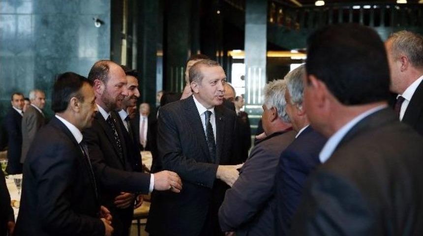 Cumhurbaşkanı Erdoğan, Muhtarlara Yemek Verdi