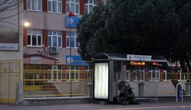 Okul Önünde Şüpheli Çanta Paniği G1