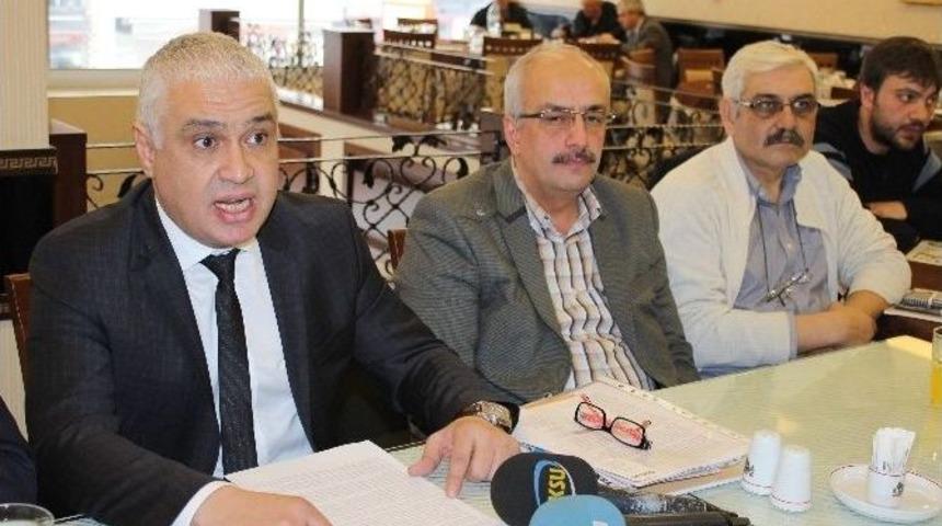 Tarih Profesörüne Tepki