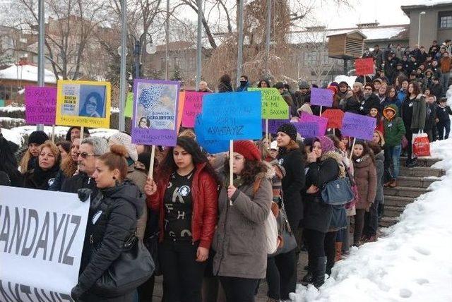 Afyonkarahisar’da “özgecan Aslan” Protestosu