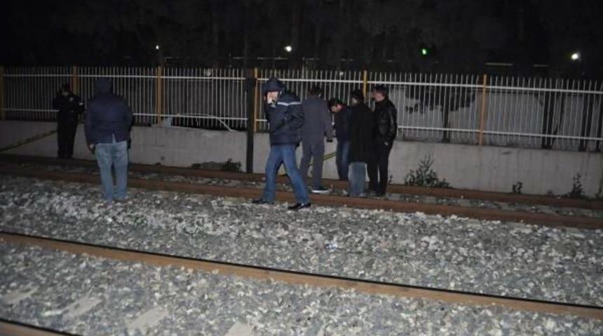 Trenin &Ccedil;arptığı Adam &Ouml;ld&uuml;