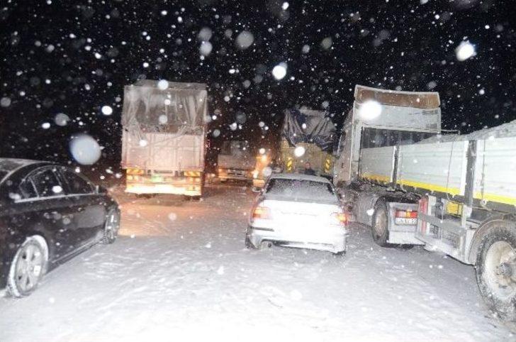Konya’da Ulaşıma Kar Engeli G3