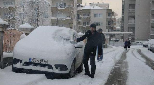 Kar, Bursa'da 100 Köy Yolunu Ulaşıma Kapattı