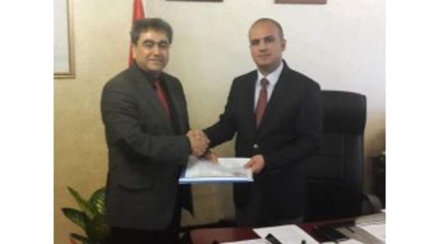 Prof. Dr. Akkurt, Milletvekili Aday Adayı