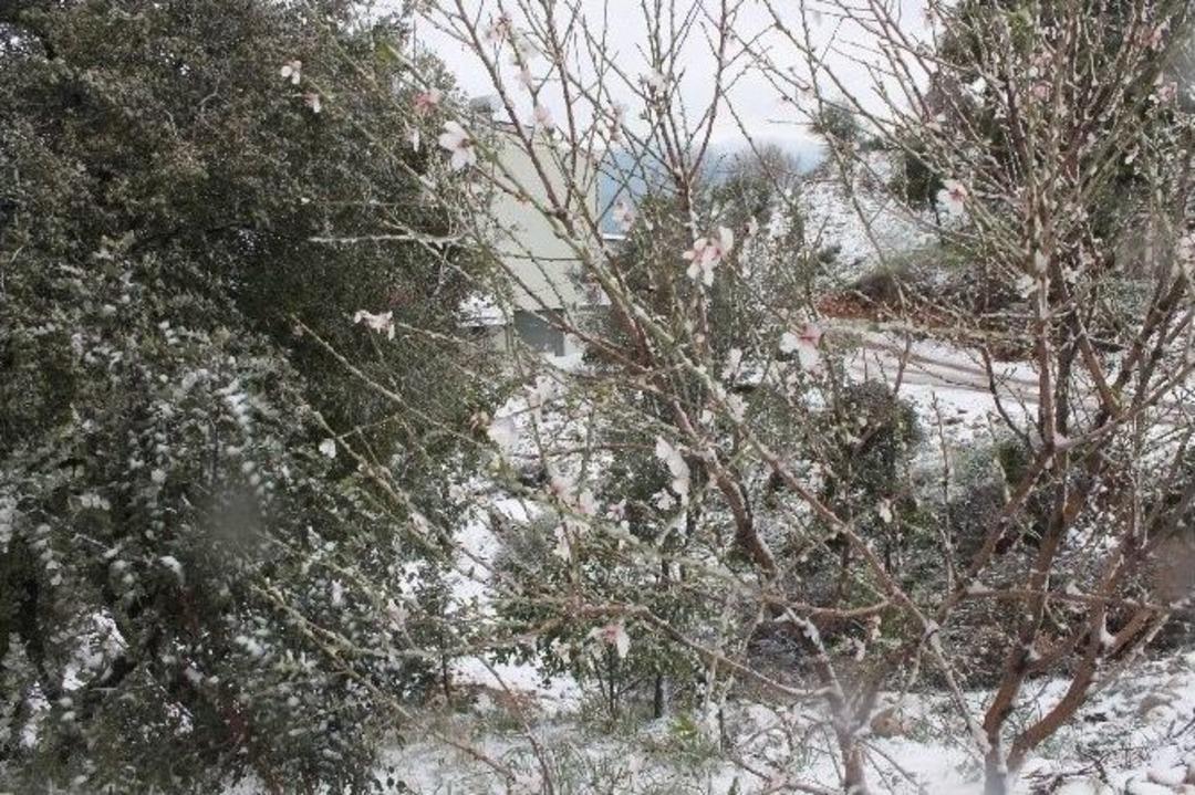 Antalya&rsquo;da Kar Şaşırttı