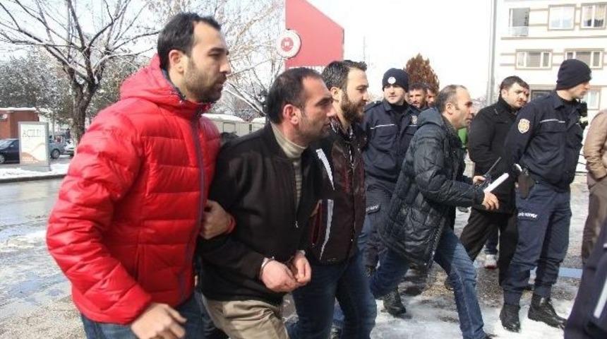 Belediye Başkanını Vuran Ş&uuml;pheli Adliyeye Sevk Edildi