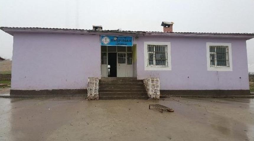 Batman Beşpınar İlkokulu Kitap Yardımı Bekliyor