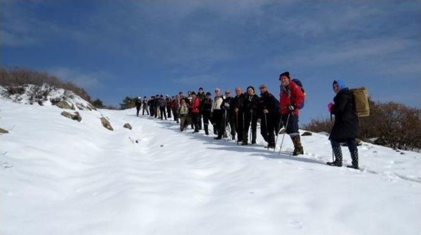 Doğaseverler, Salda Kayak Merkezi&rsquo;ne Y&uuml;r&uuml;d&uuml;