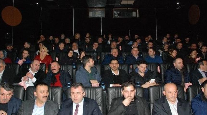 Ak Parti D&uuml;zce Teşkilatı Hep Birlikte Kod Adı K.o.z Filmini İzledi