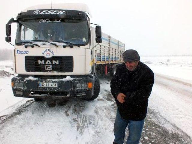 Yozgat'ta 80 Köy Yolu Ulaşıma Kapandı