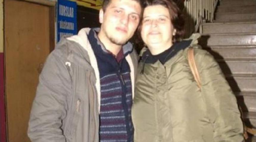 Gebze'de Cumhurbaşkanı'na Hakaretten Tutuklanan Gen&ccedil; Gece Yarısı Serbest Bırakıldı