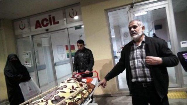 Yatalak Hastanın 7 Saat Ambulans Beklediği Öne Sürüldü