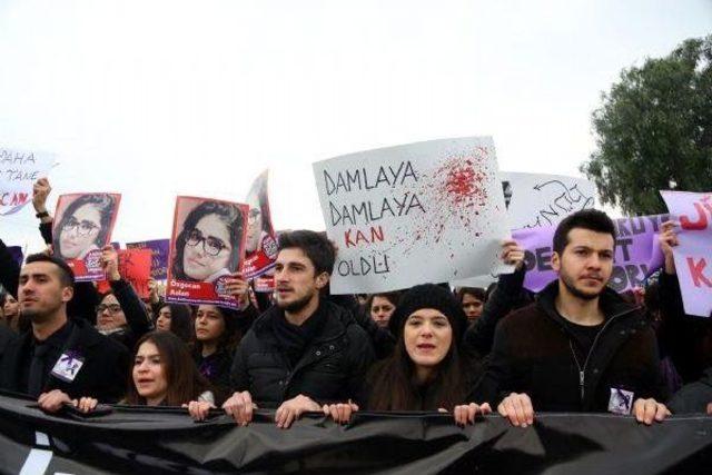 Thousands Protests Murder Of Özgecan Aslan