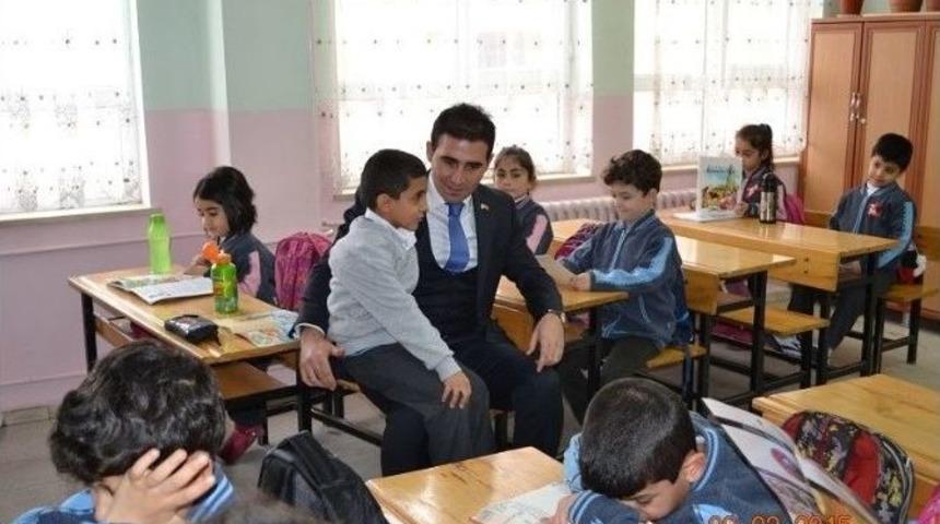 Kaymakamı Murat Irgatoğlu, Okul Denetledi