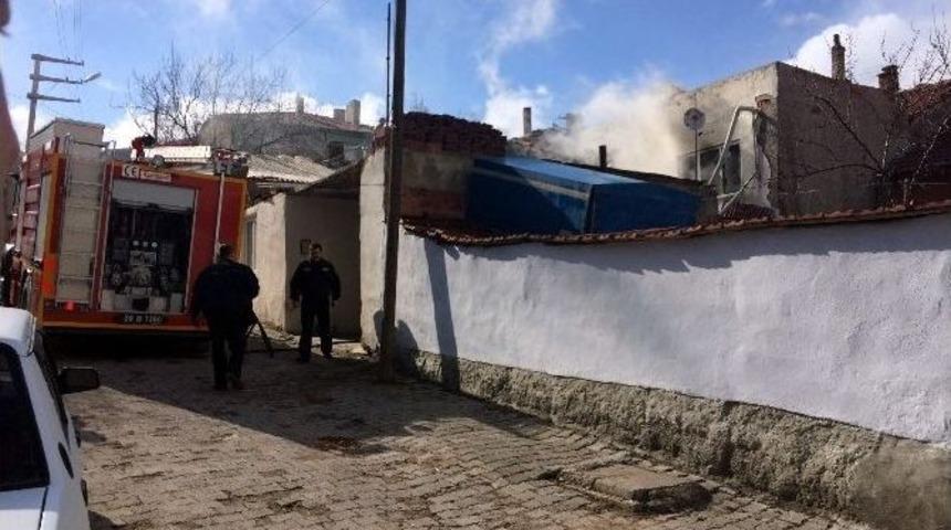 6 Yaşındaki Çocuğun Çakmak İle Oyunu Kötü Bitti