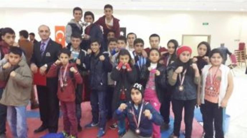 Dilovası Belediyespor 26 Madalya Aldı