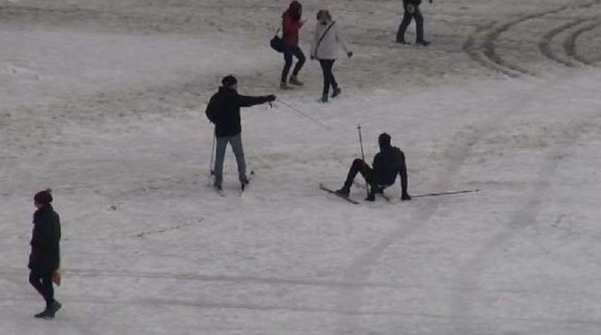 Taksim'de Kayak Keyfi