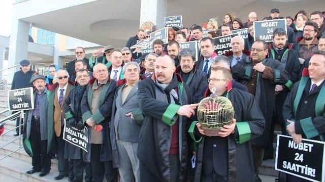 Edirne Barosu Avukatlarından Savcılara Protesto Eylemi