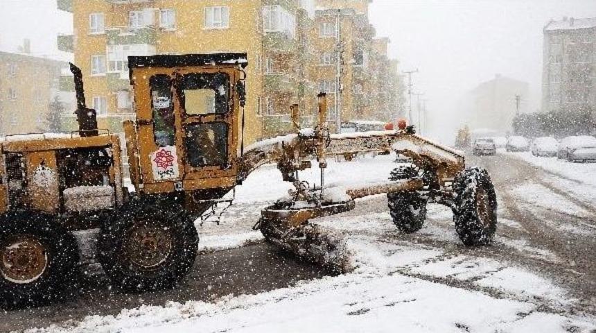 Ekipler Gece G&uuml;nd&uuml;z &Ccedil;alıştı