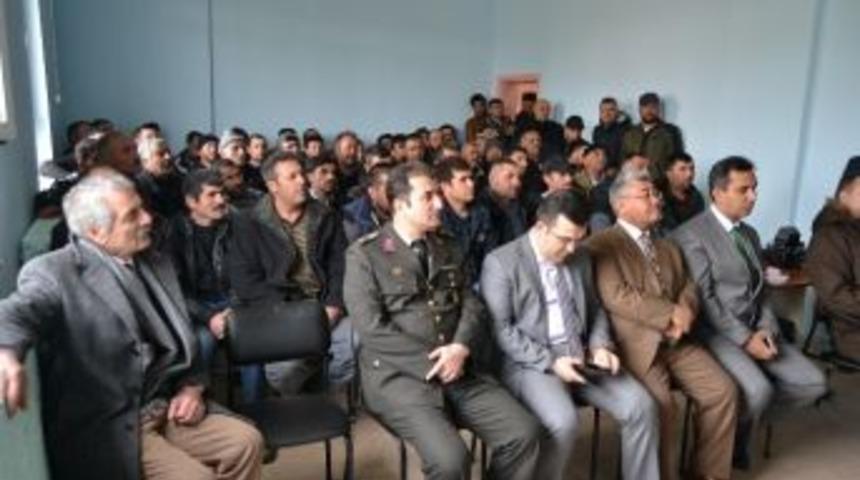 Kulu&rsquo;da Hayvan Sahipleri Ve &Ccedil;ift&ccedil;ilere Konferans