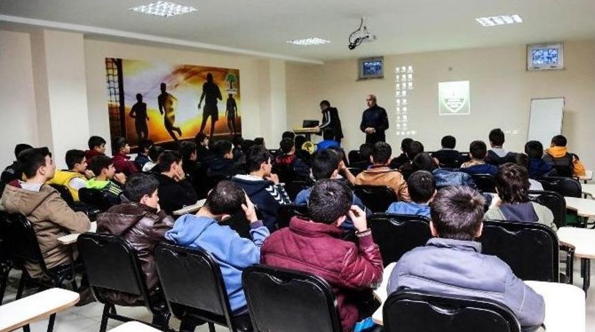 Yaşam Boyu Spor Şehitkamil Belediyesi Burak Spor Merkezi&rsquo;nde