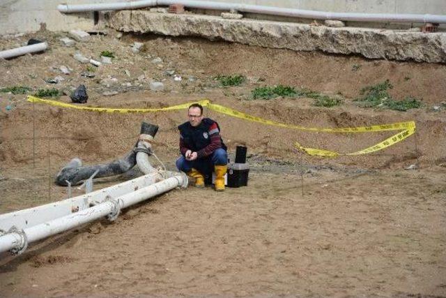 Üzerine Beton Pompası Düşen Işçi Öldü