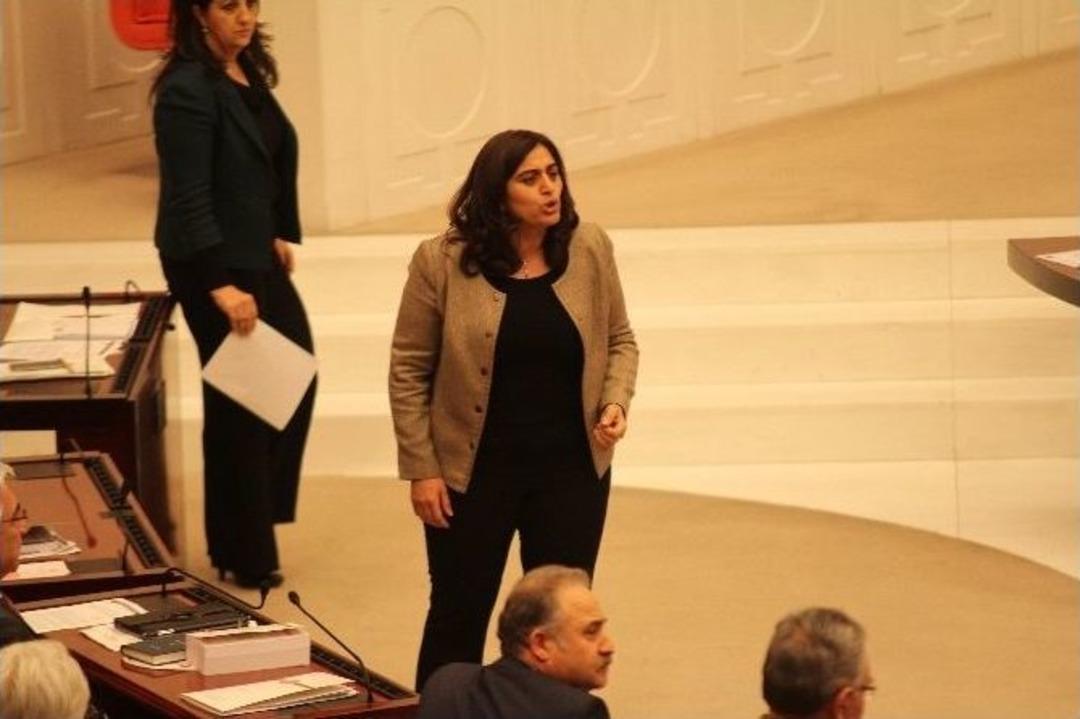 Tbmm Genel Kurulu G&ouml;r&uuml;şmeleri Gergin Başladı