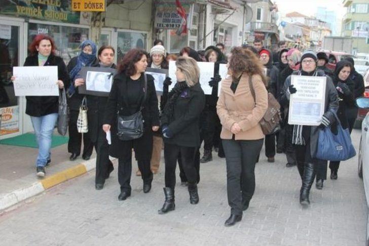 Ezineli Kadınlar Özgecan Aslan İçin Yürüdü G5