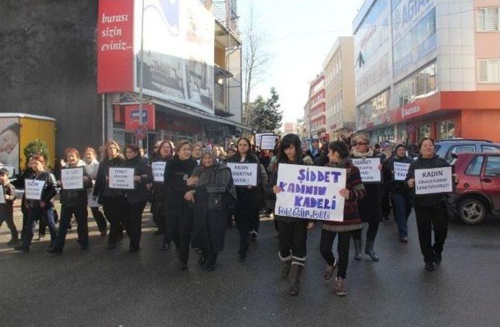 Alaplı’da Özgecan İçin Yürüyüş Düzenlendi G5