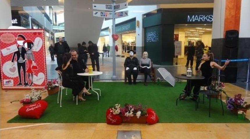 Forum Kayseri Bir &Ccedil;ifte Tatil Hediye Etti