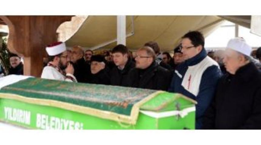 Bursaspor’Un Ilk Kaptanı Özhan Varlık Son Yolculuğuna Uğurlandı