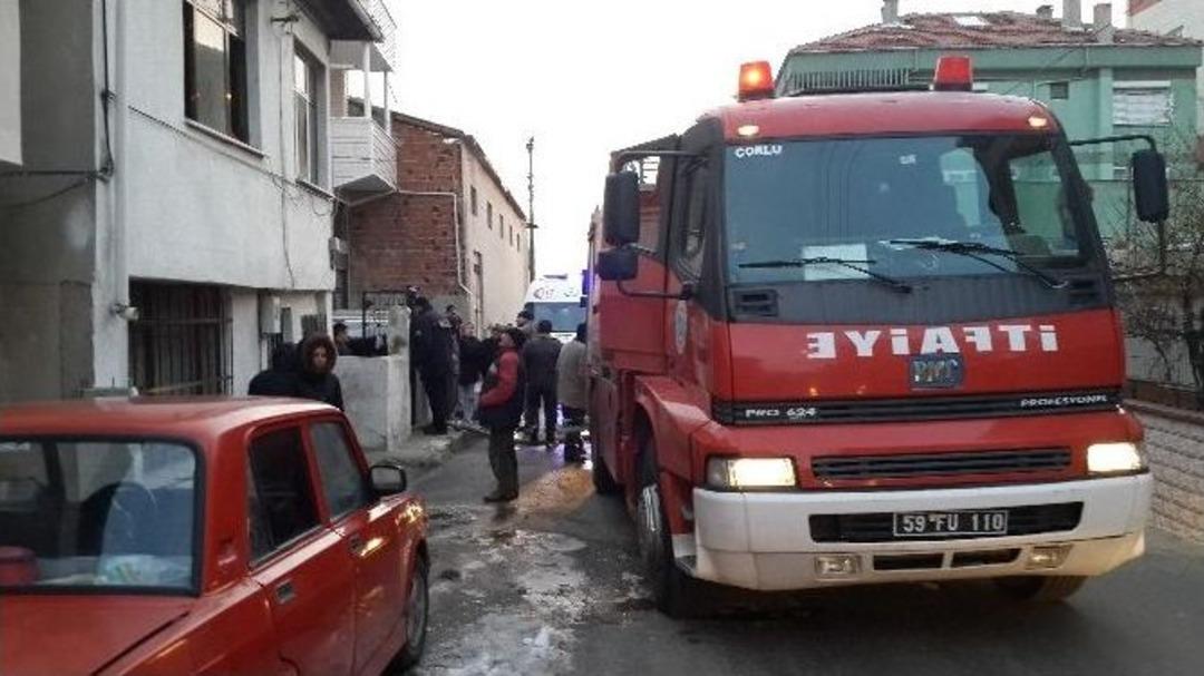 90 Yaşındaki Kadın Yanarak &Ouml;ld&uuml;