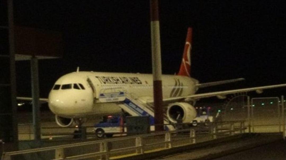 &Uuml;nl&uuml; Sanat&ccedil;ılar Kar Mağduru Oldu