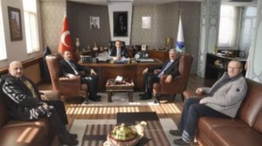 Rizeliler, &Uuml;z&uuml;lmez&rsquo;i Gecelerine Davet Etti