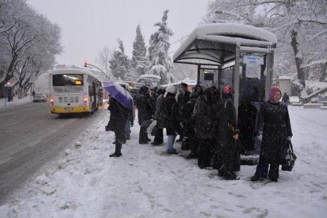 Bursa'da 320 Köy Yolu Kardan Kapandı