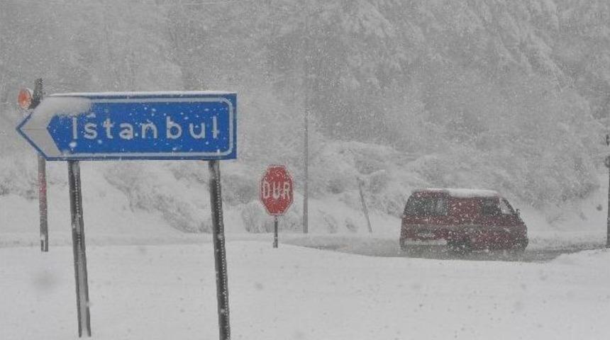 Bolu Dağı&rsquo;nda Kar Yağışı Devam Ediyor