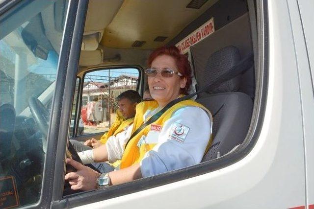 (özel Haber) 4 Çocuk Annesi Ambulans Şoförünün Başarısı