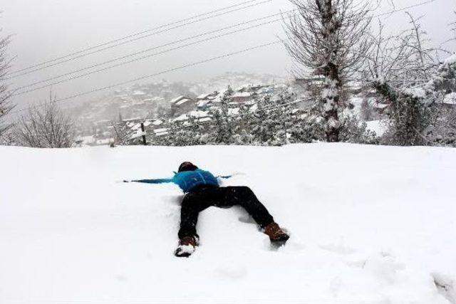 Zonguldak’Ta Okullar Bugün De Tatil