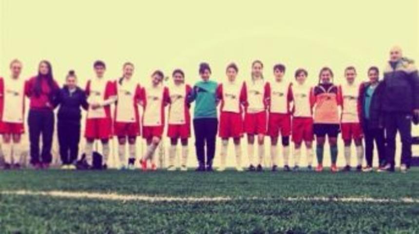 Kızlar Gol Oldu Yağdı