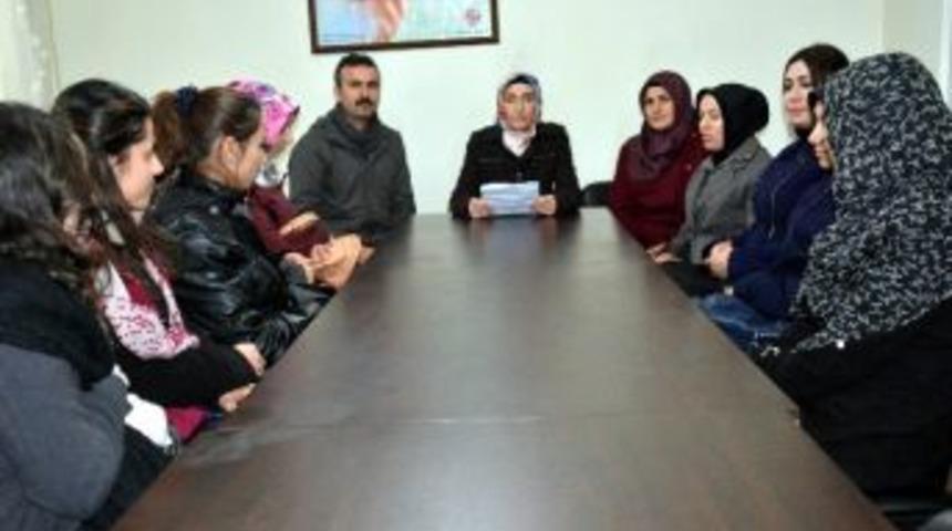 Kahta Eğitim Bir-sen’den, Özgecan Aslan Cinayetine Tepki