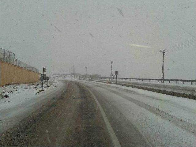 Sivas&rsquo;ta Kar Ve Tipi Etkili Oldu 1