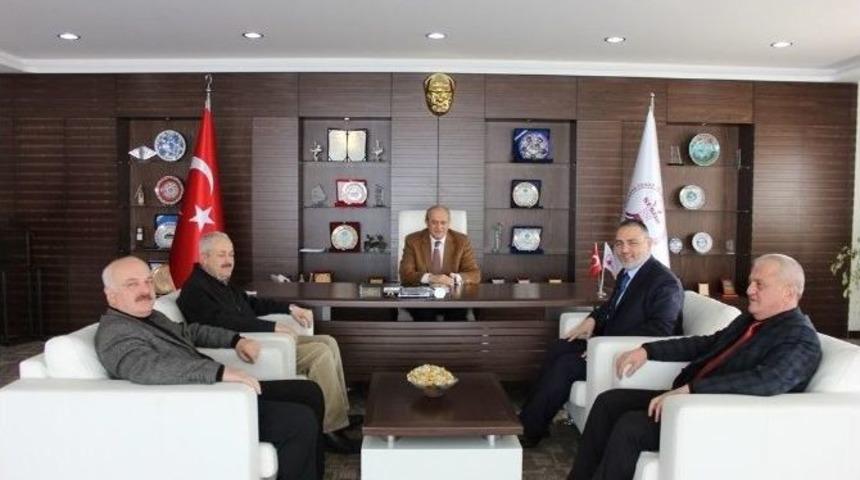 Ak Parti Sakarya Milletvekili Aday Adayı Recep Hacıey&uuml;poğlu: &ldquo;esnaflarımız Sakarya&rsquo;nın Can Damarı, Ekonominin En &Ouml;nemli Yapı Taşlarından Biridir&rdquo;