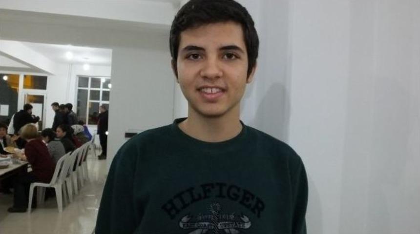 Burhaniyeli Alp İl&ccedil;enin Gururu Oldu