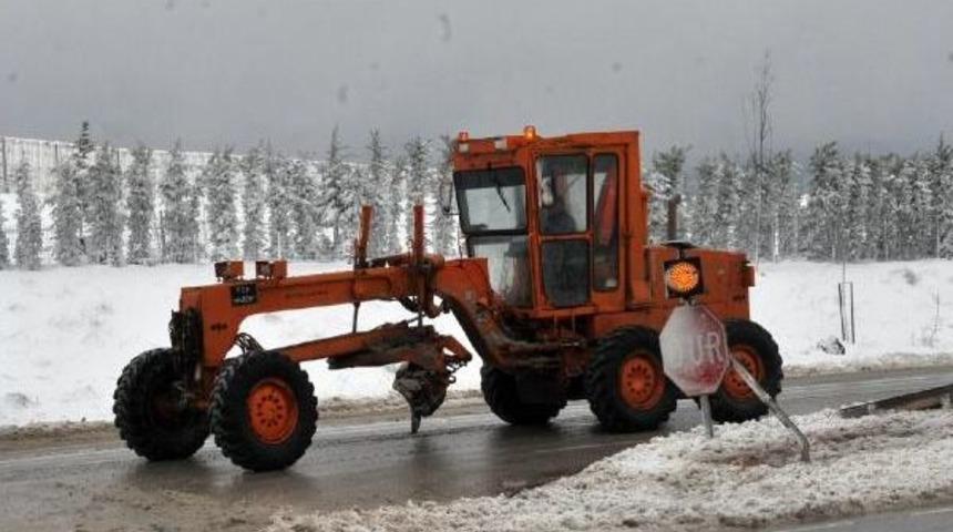 Yalova'da 10 K&ouml;y Yolu Ulaşıma Kapandı
